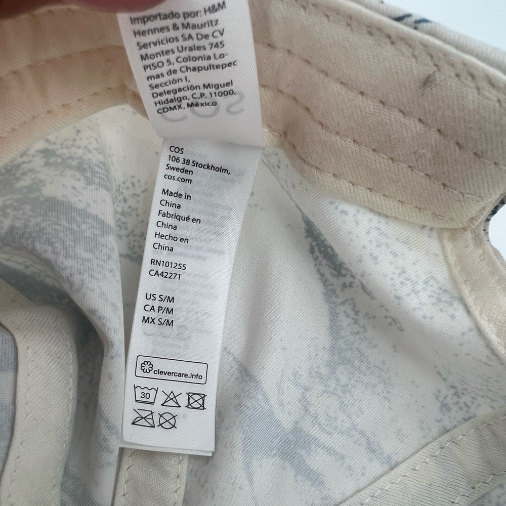 Cos Printed Baseball Cap In White - Picture 8 of 8